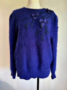 Vintage Venesha Sweater Large Purple Angora Floral Appliqué Fluffy Embroidered